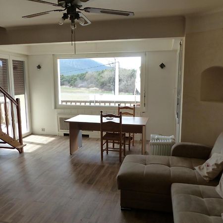 Appart'Hotel Des 3 Vallees Le Pied A Terre Seranon ภายนอก รูปภาพ