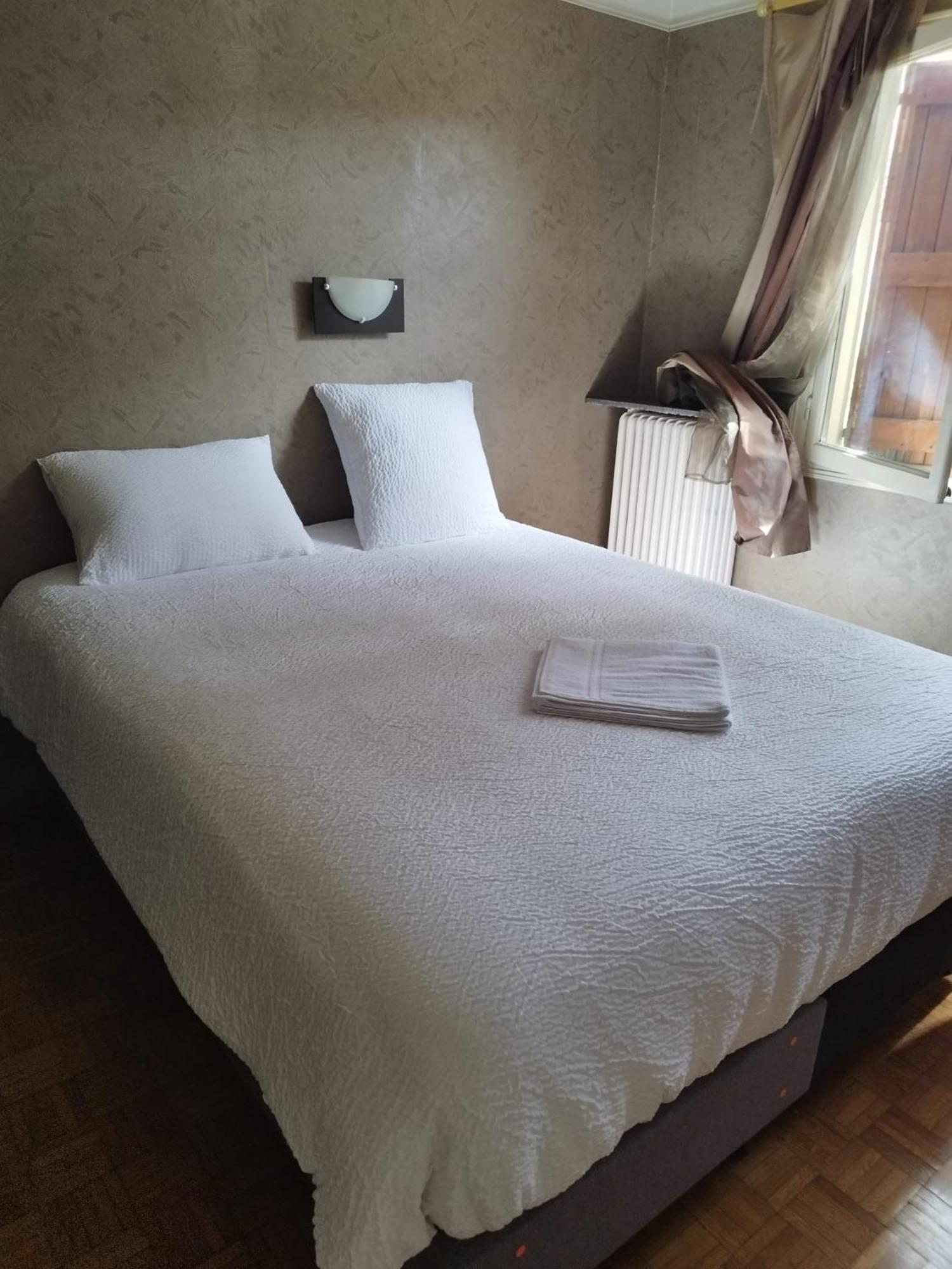Appart'Hotel Des 3 Vallees Le Pied A Terre Seranon ภายนอก รูปภาพ