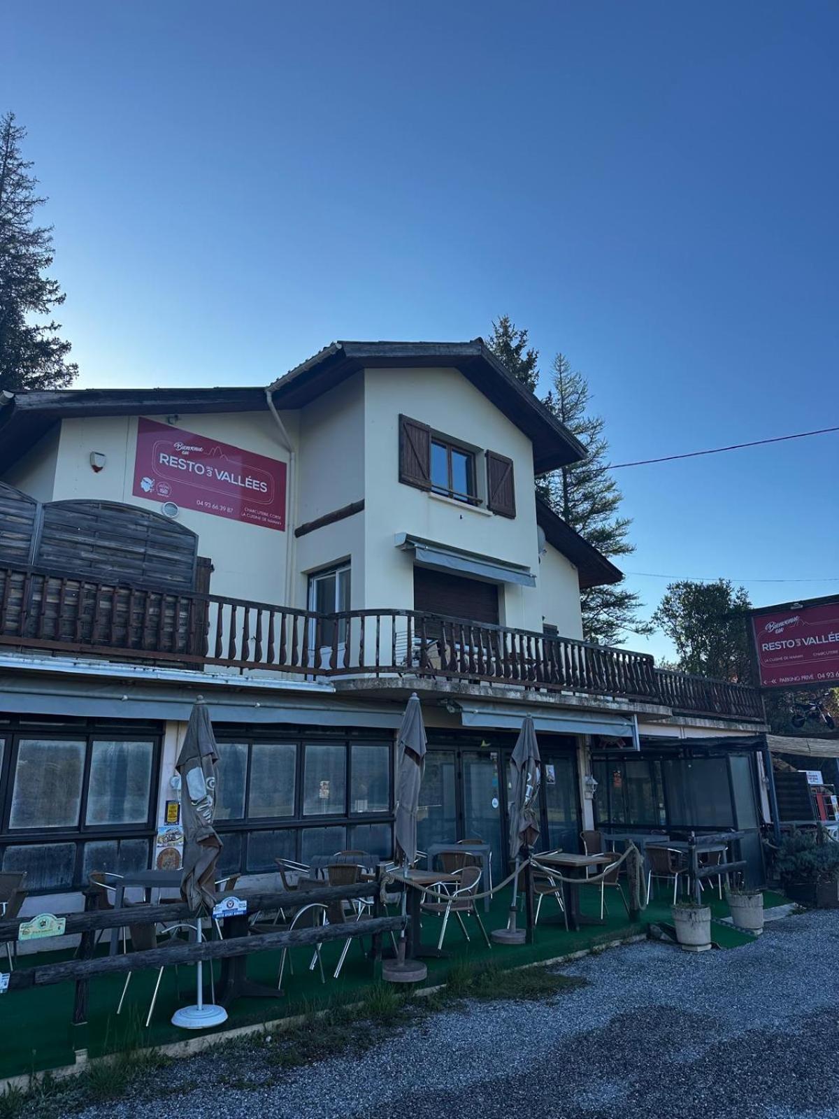 Appart'Hotel Des 3 Vallees Le Pied A Terre Seranon ภายนอก รูปภาพ